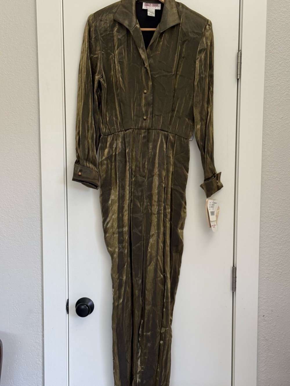 Maggy London Vintage jumpsuit. (NWT flawed)